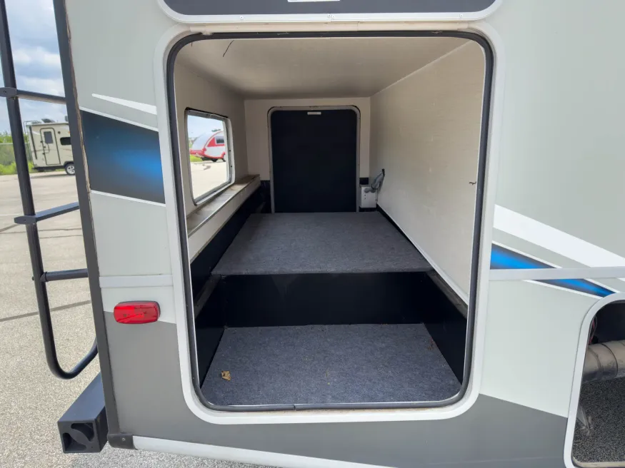 2021 Coachmen Pursuit 27XPS | Photo 14 of 17