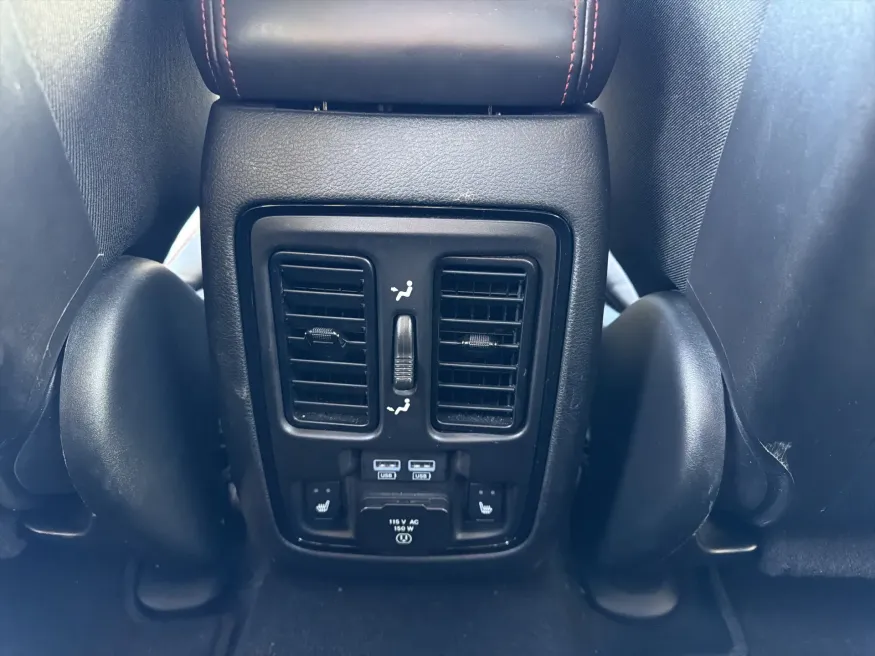 2024 Dodge Durango GT Plus | Photo 13 of 25