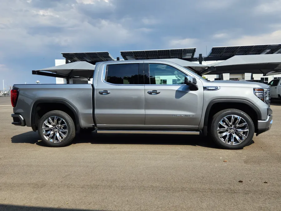 2026 GMC Sierra 1500 Denali | Photo 1 of 31