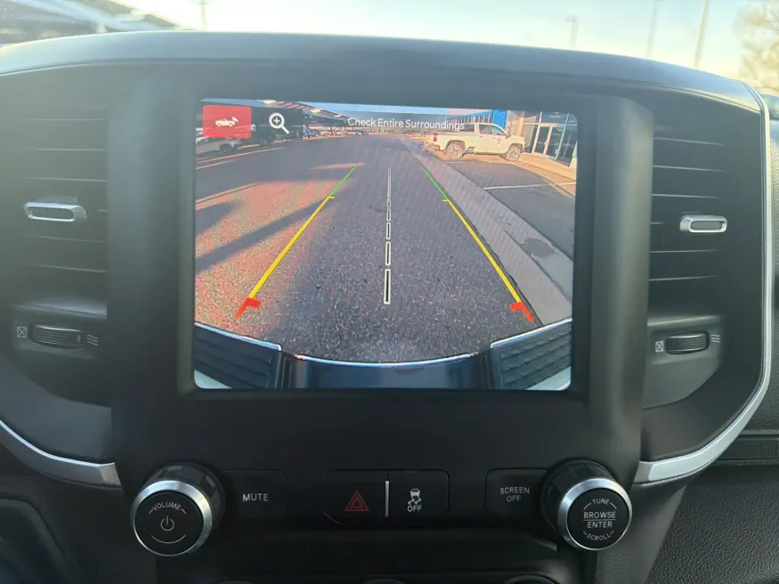 2024 RAM 2500 Big Horn | Photo 14 of 19