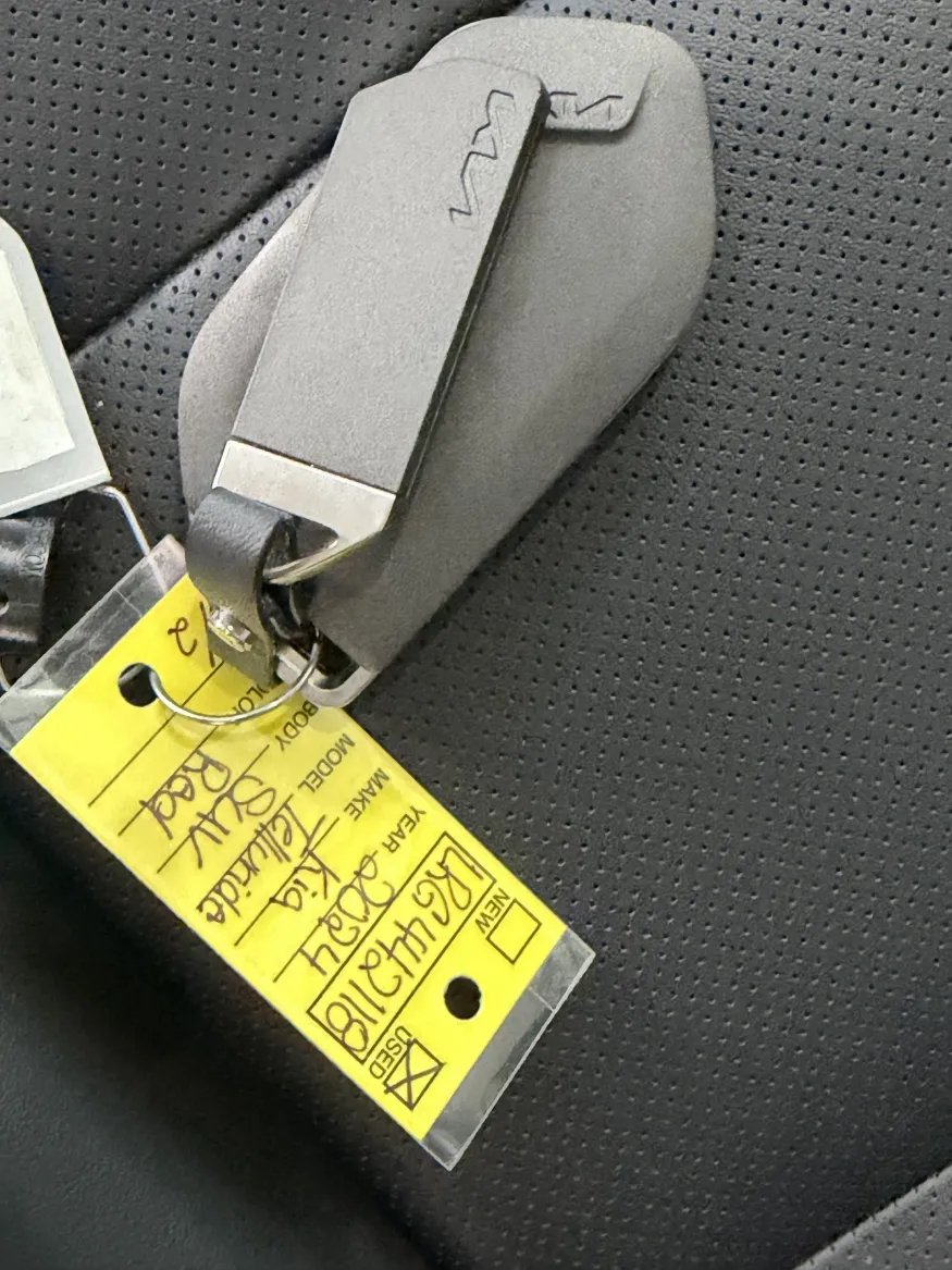 2024 Kia Telluride S | Photo 21 of 22