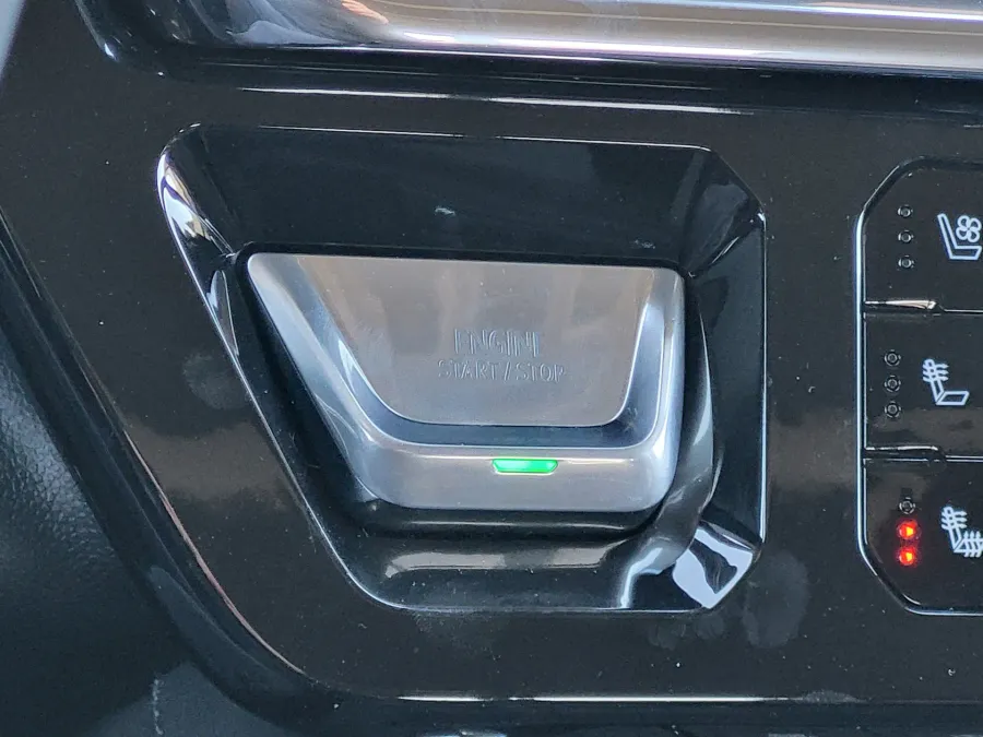 2026 GMC Sierra 2500HD Denali | Photo 17 of 25