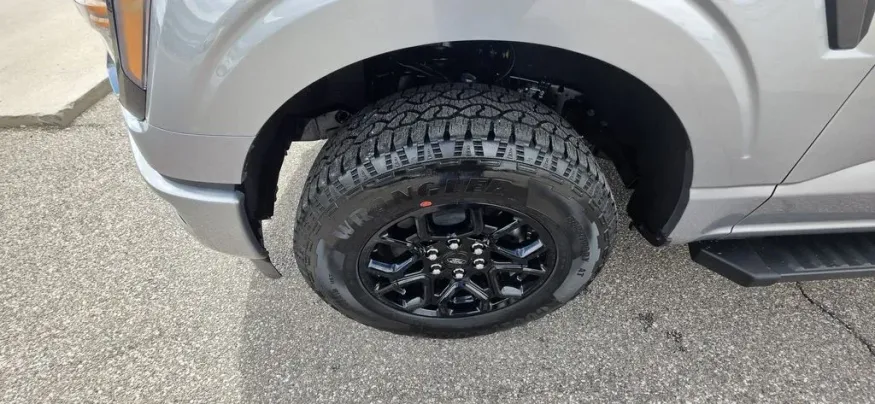 2026 Ford F-150 | Photo 10 of 28