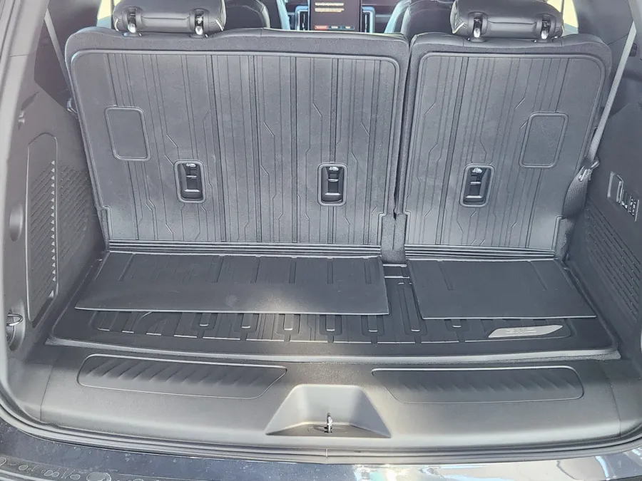 2026 GMC Yukon Elevation | Photo 12 of 25