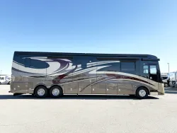 2013 Newmar King Aire 4584 | Thumbnail Photo 3 of 33