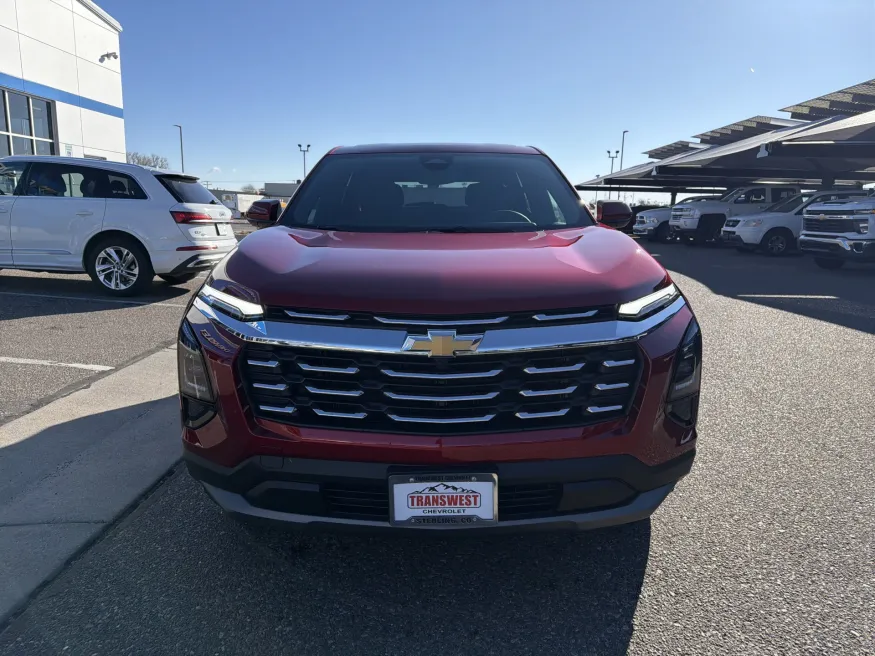 2026 Chevrolet Equinox AWD LT | Photo 7 of 18