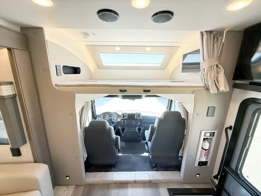 2026 Renegade Valencia 36SB | Photo 5 of 28