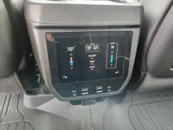 2026 GMC Yukon AT4 Ultimate | Thumbnail Photo 13 of 33