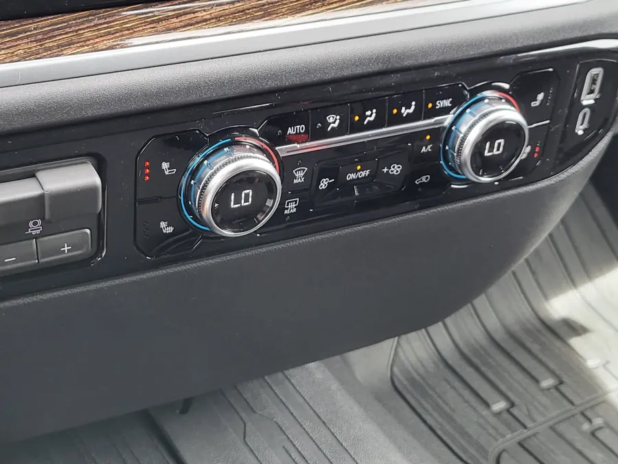 2026 GMC Sierra 1500 Elevation | Photo 16 of 24