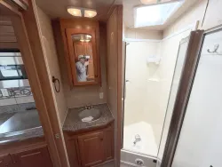 2009 Bison Stratus 3HGNLQ | Thumbnail Photo 12 of 24