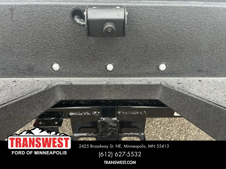 2025 Ford Super Duty F-550 | Photo 8 of 14