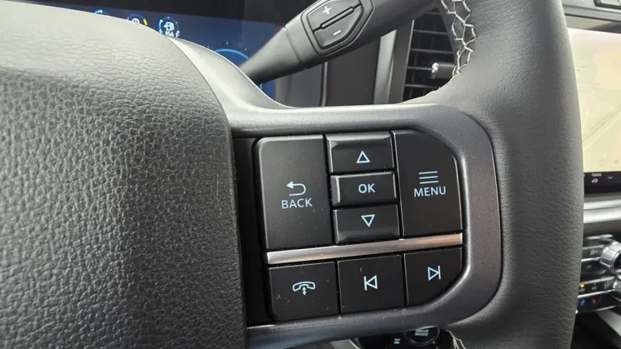 2026 Ford Super Duty F-250 | Photo 19 of 35