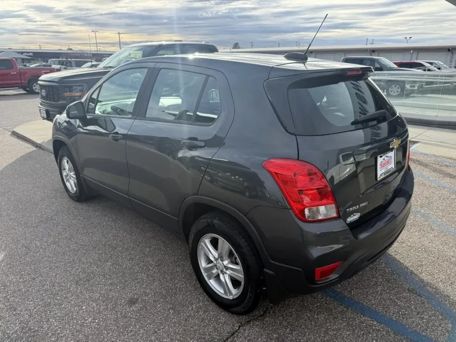 2019 Chevrolet Trax | Photo 6 of 19