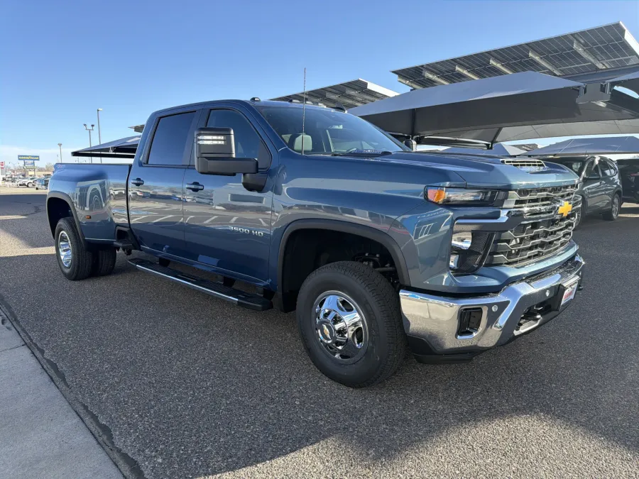 2026 Chevrolet Silverado 3500HD LT | Photo 7 of 19