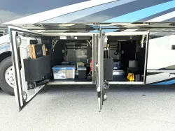 2023 Emerald Prevost H3-45 Triple Slide | Thumbnail Photo 34 of 35