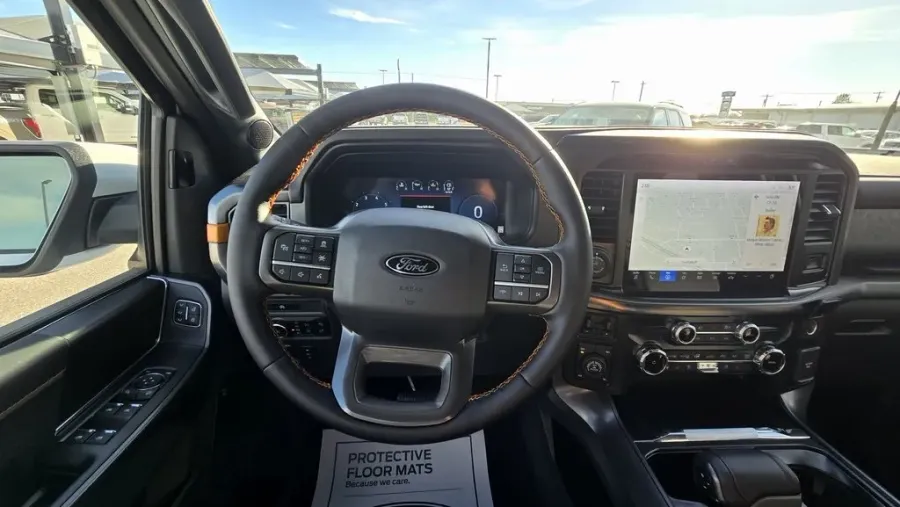 2025 Ford F-150 | Photo 18 of 34