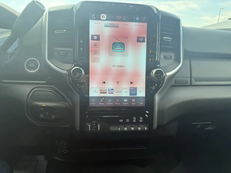 2025 RAM 3500 Big Horn | Photo 12 of 14