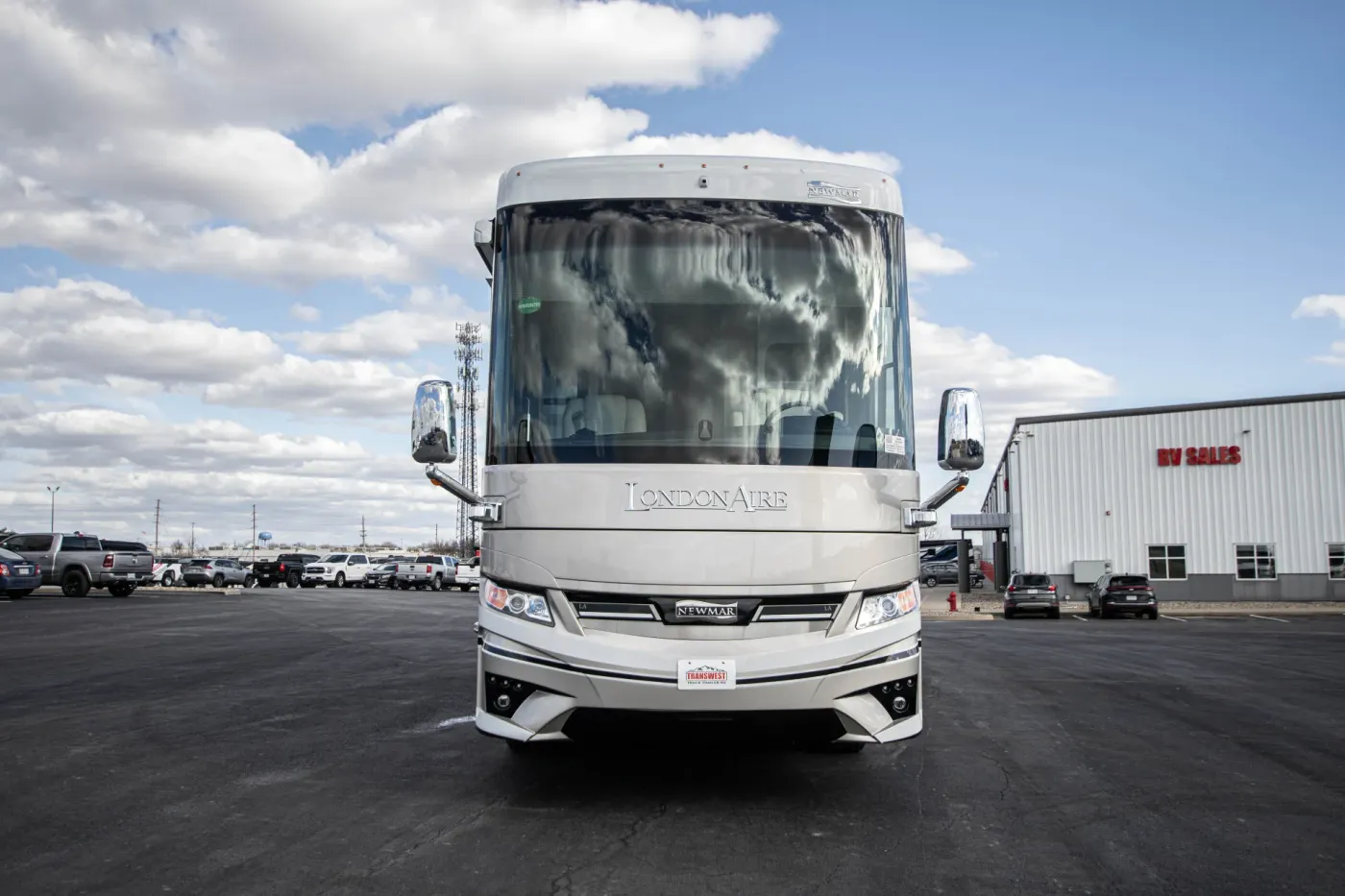 2026 Newmar London Aire 4551 | Photo 5 of 40