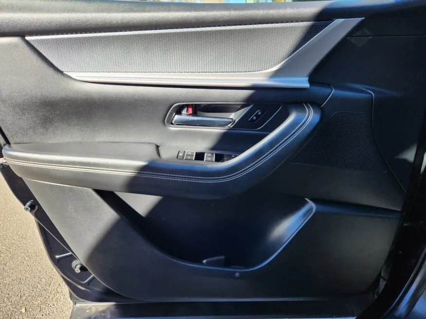 2024 Mazda CX-90 3.3 Turbo Premium | Photo 4 of 30