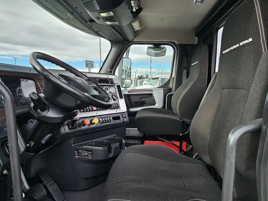 2022 Western Star 49X | Photo 17 of 20