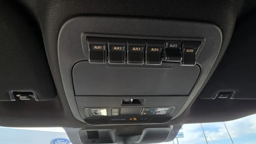 2025 Ford F-150 | Photo 27 of 32