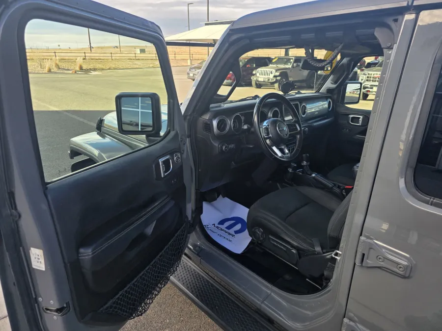 2021 Jeep Wrangler Unlimited Sahara | Photo 8 of 21