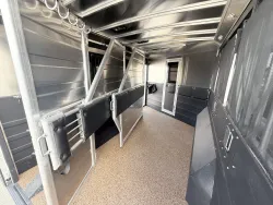 2025 Logan Coach Select 812 3HLQ | Thumbnail Photo 19 of 27