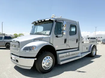 2024 Freightliner M2 106 Summit Hauler