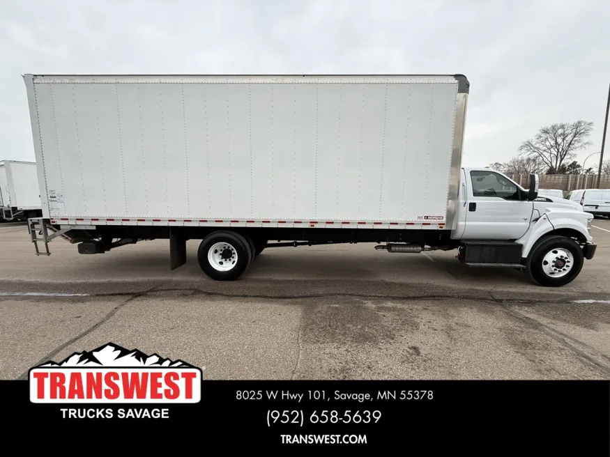 2024 Ford F650 | Photo 10 of 21