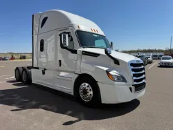 2023 Freightliner Cascadia | Thumbnail Photo 7 of 16