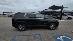2023 GMC Acadia | Thumbnail Photo 4 of 30