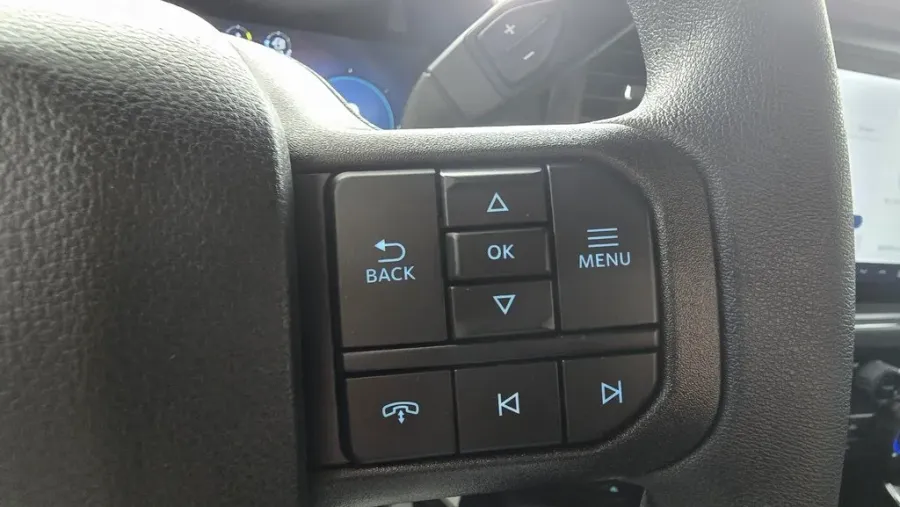 2025 Ford F-150 | Photo 17 of 30