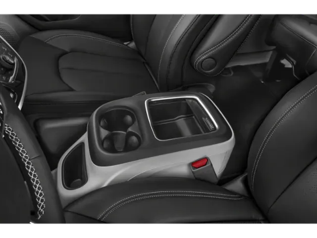 2024 Chrysler Pacifica | Photo 20 of 24