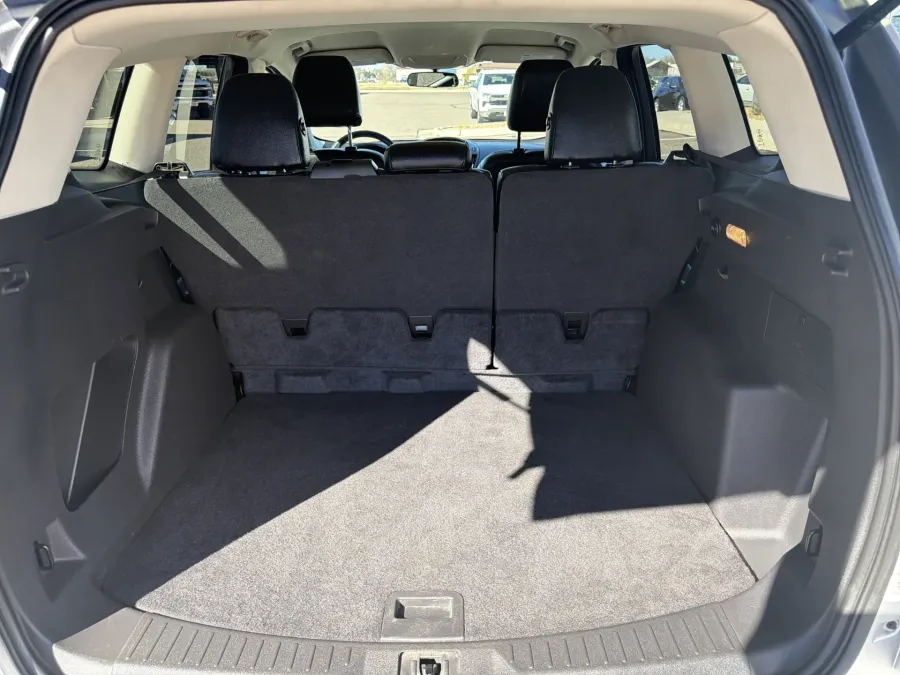 2015 Ford Escape SE | Photo 8 of 19