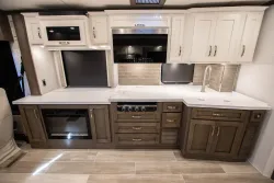 2026 Newmar Northern Star 3709 | Thumbnail Photo 18 of 27