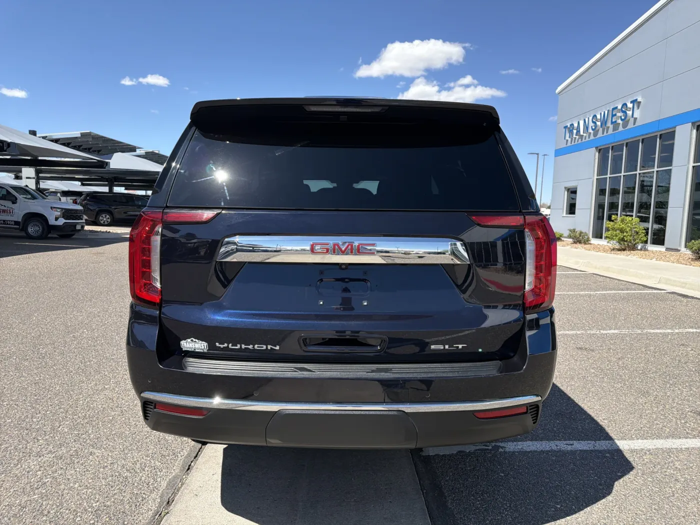 2024 GMC Yukon XL SLT | Photo 3 of 22
