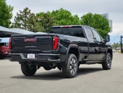 2026 GMC Sierra 2500HD Denali | Thumbnail Photo 6 of 25