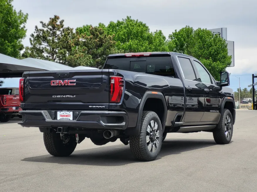2026 GMC Sierra 2500HD Denali | Photo 6 of 25