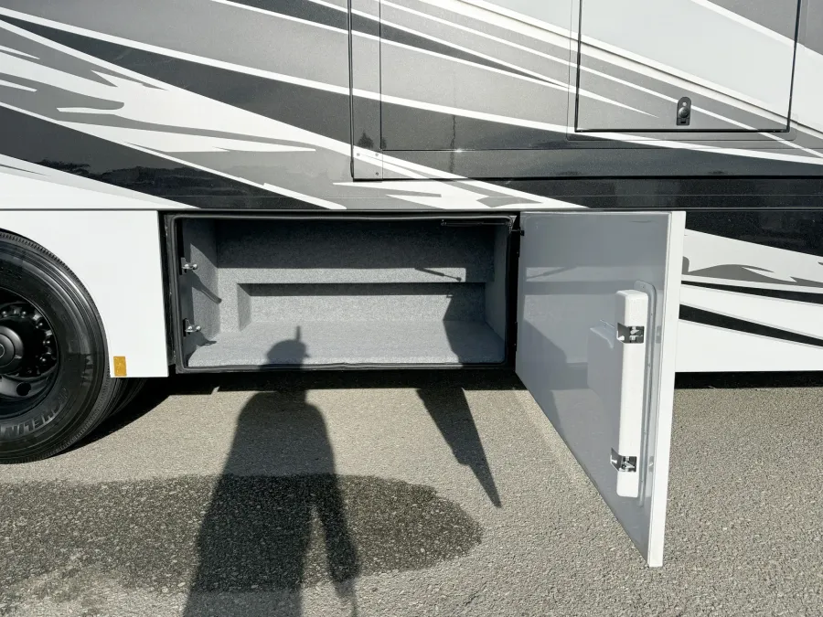 2026 Renegade Verona 40VTS | Photo 26 of 31