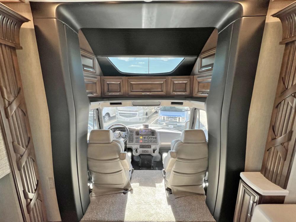 2023 Newmar Supreme Aire 4051 | Photo 10 of 43