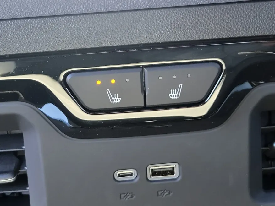 2026 GMC Sierra 2500HD AT4 | Photo 19 of 31