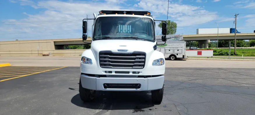 2026 Freightliner M2 106 | Photo 2 of 13