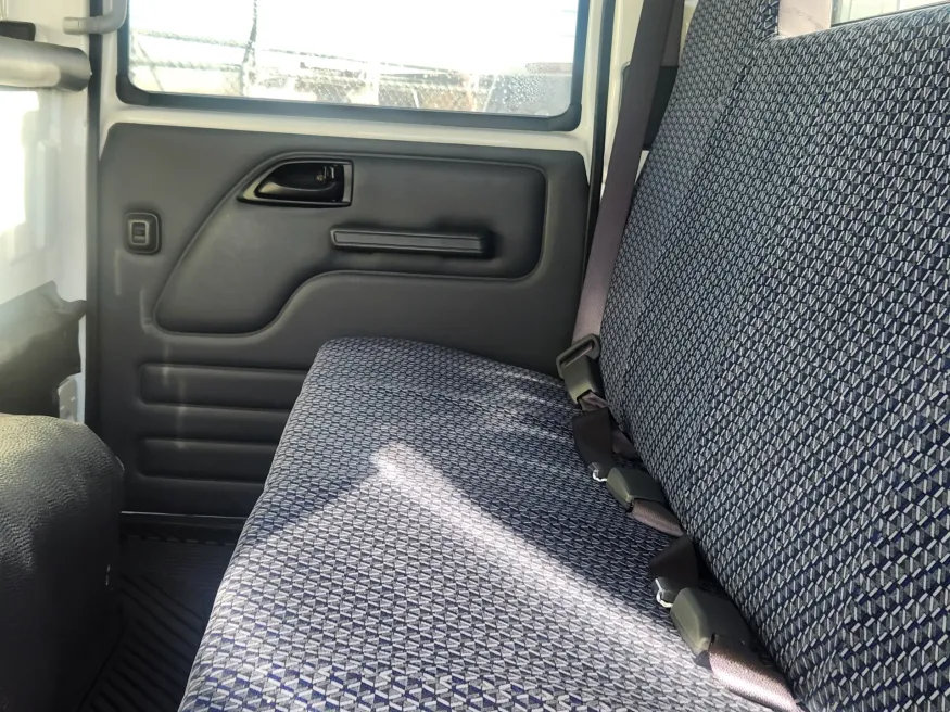 2026 Isuzu NPR-HD | Photo 14 of 20