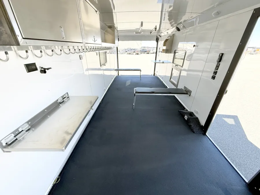 2026 Logan Coach Horse Power | Photo 22 of 24