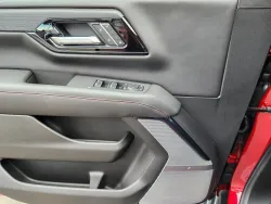 2026 GMC Yukon XL AT4 Ultimate | Thumbnail Photo 16 of 25