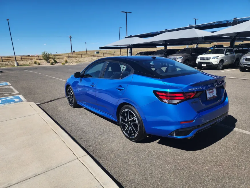 2024 Nissan Sentra SR | Photo 4 of 22