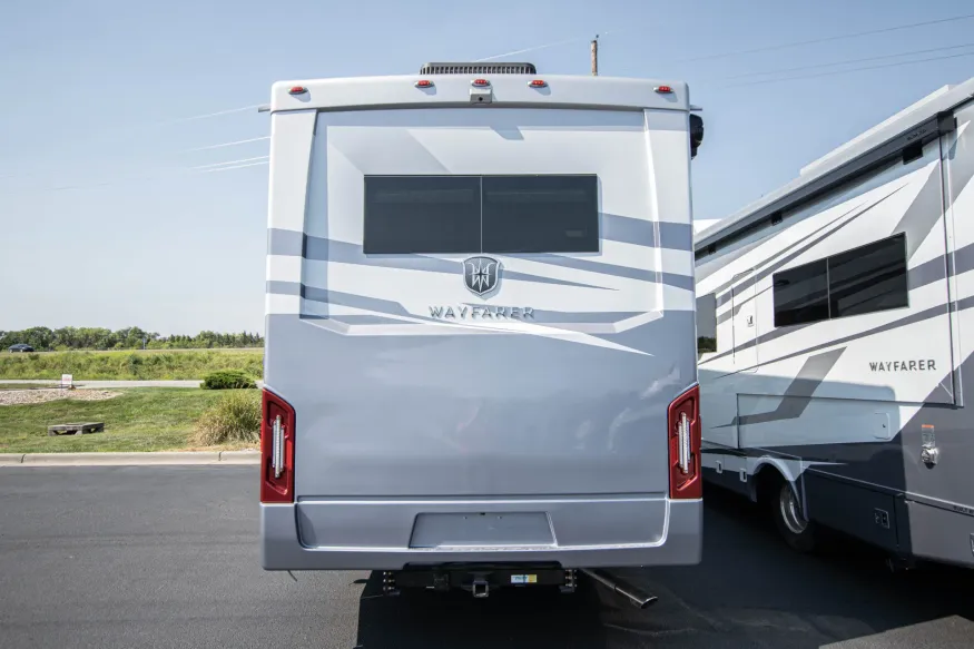 2026 Tiffin Wayfarer 25XLW | Photo 4 of 16