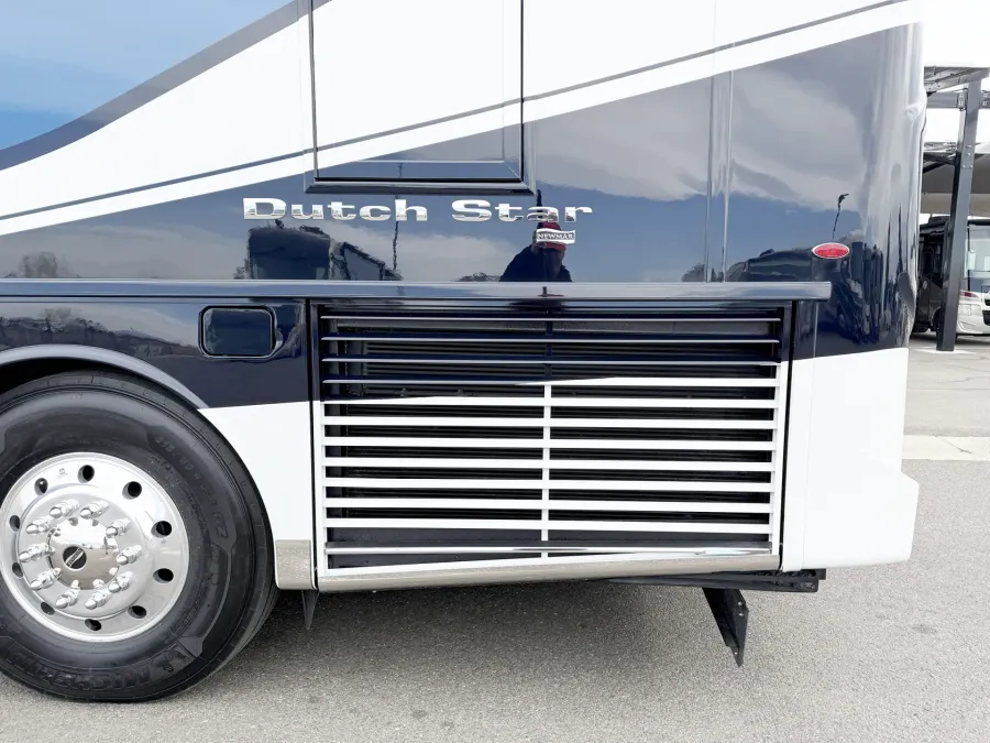 2026 Newmar Dutch Star 4325 | Photo 30 of 32