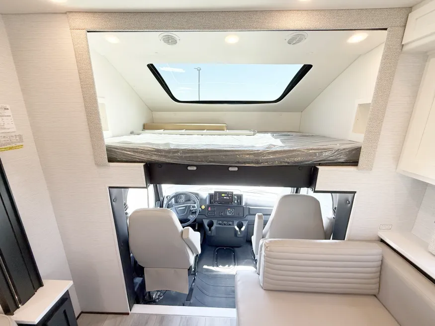 2026 Newmar Grand Star 3444 | Photo 6 of 28