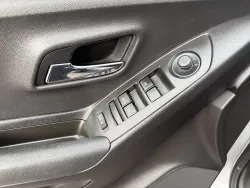 2020 Chevrolet Trax LS | Thumbnail Photo 11 of 19